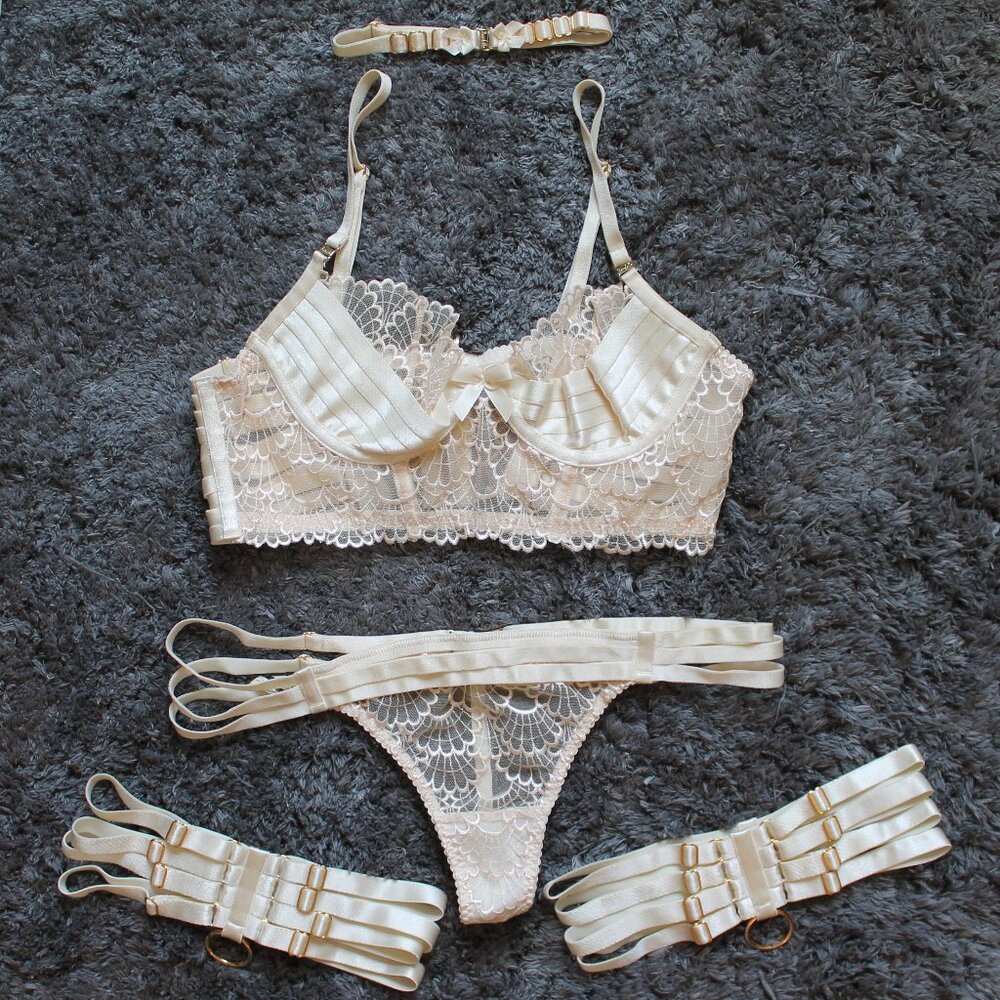 Bordelle Sensu strappy white cream SET bra thong garter collar Small Medium